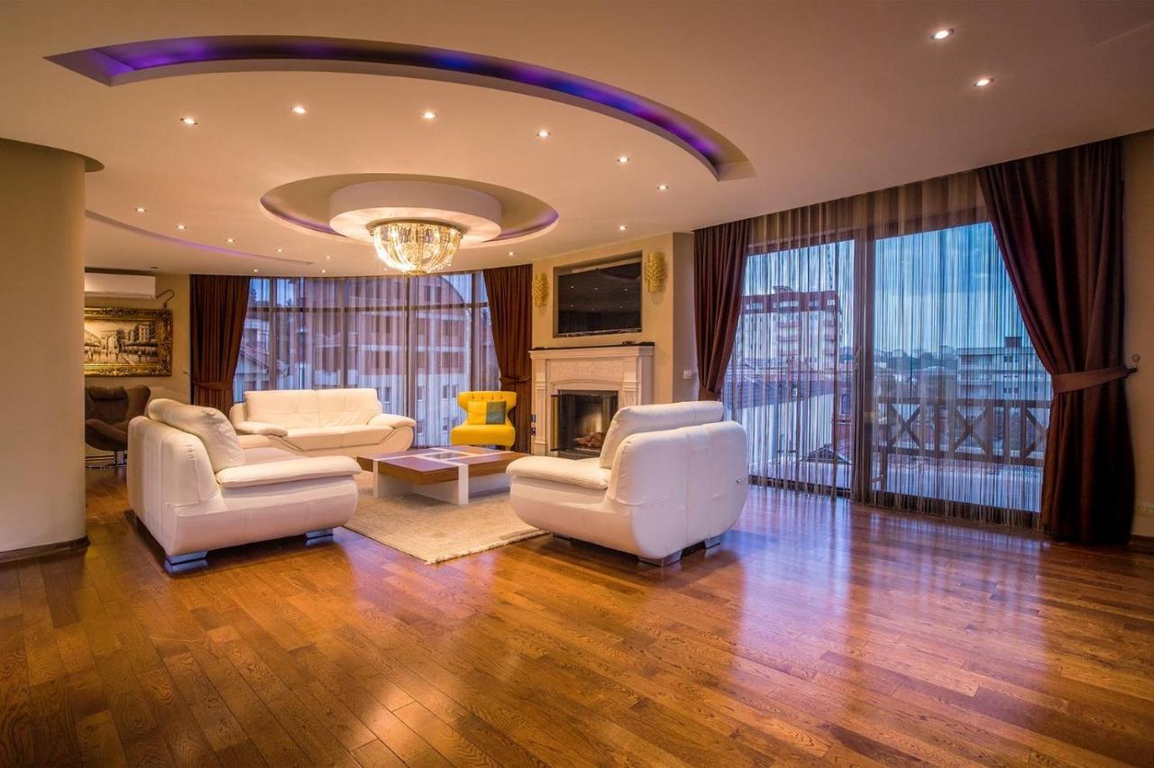 Bentley Apartments Pristina Exterior foto