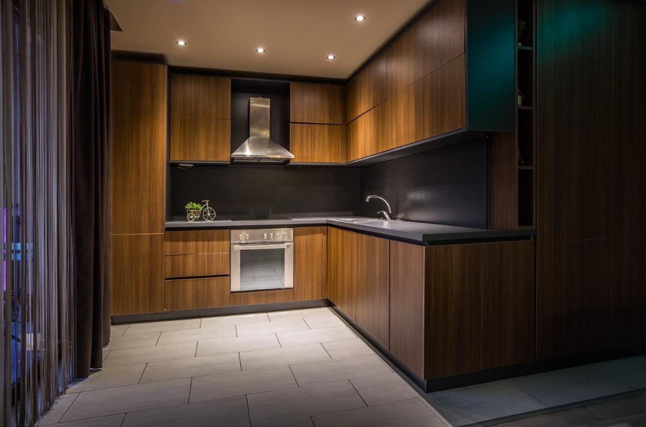 Bentley Apartments Pristina Exterior foto