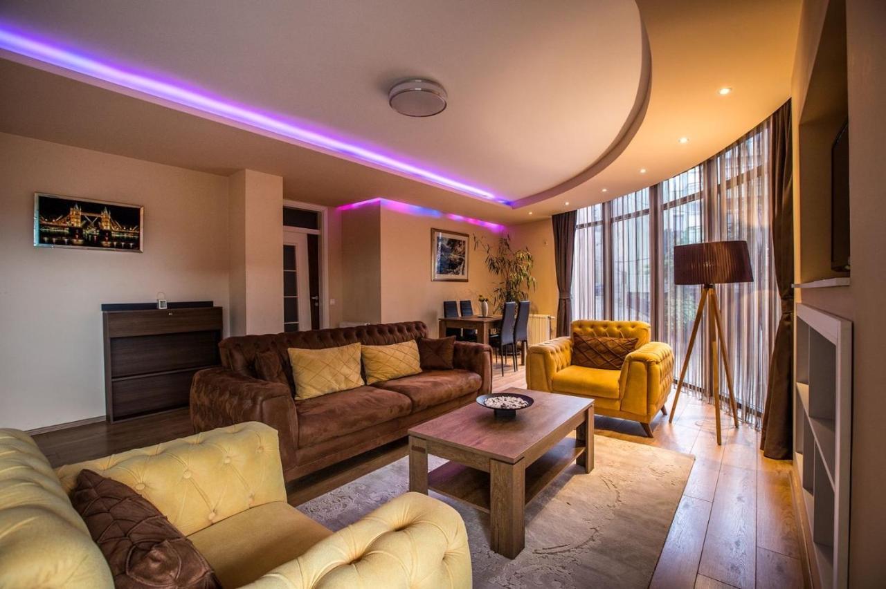 Bentley Apartments Pristina Exterior foto