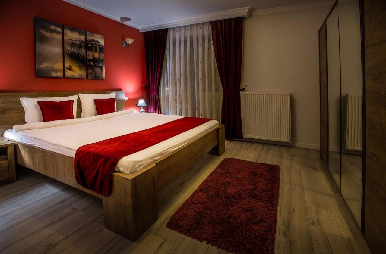 Bentley Apartments Pristina Exterior foto